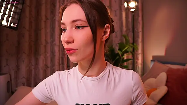 askaudrey  online show from December 2024 01:38:02 PM