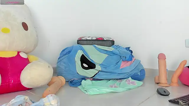 Snapshot of Bigdickgirls_02 chatting on March 2025 04:06:01 AM Bigdickgirls 02 online show from March 2025 04:06:01 AM