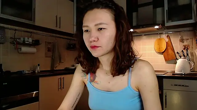 Kelly Yon online show from December 2024 08:16:01 PM