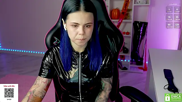 Latex Kitty online show from October 2025 03:14:02 PM