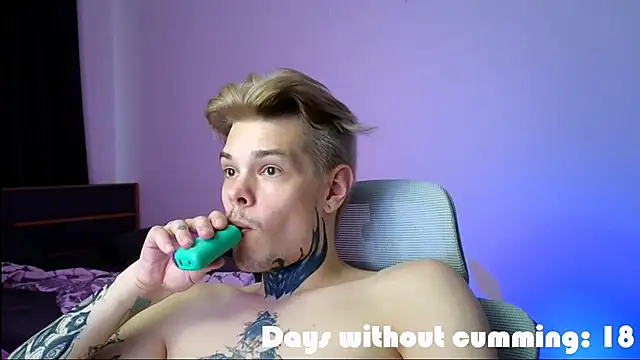 Snapshot of DENIS_HERE chatting on May 2026 05:15:02 AM DENIS HERE online show from May 2026 05:15:02 AM
