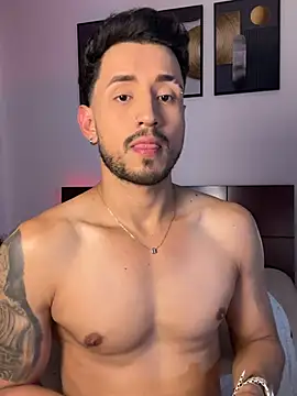 AxelKing1326 online show from March 2026 01:36:02 AM