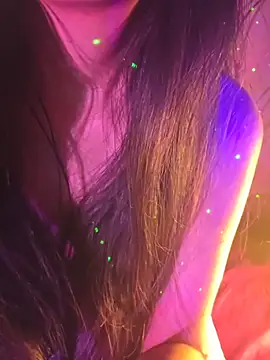 aloneathome online show from December 2025 07:26:02 AM