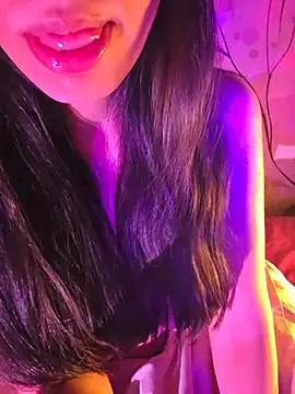 aloneathome online show from January 2026 08:01:02 PM