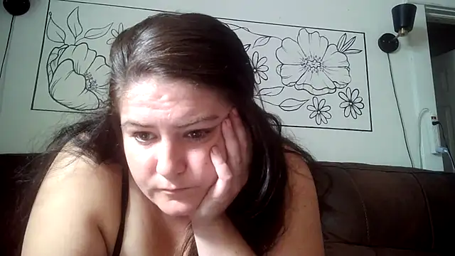 Snapshot of creativescholar1992 chatting on September 2025 06:51:01 PM creativescholar1992 online show from September 2025 06:51:01 PM