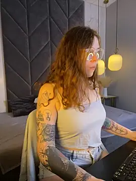 SophiePure online show from October 2025 08:53:02 PM