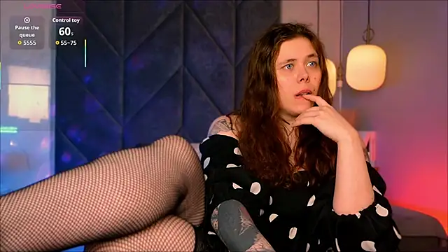 SophiePure online show from February 2026 01:35:02 AM