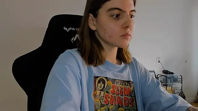 emmamurrr online show from December 2024 11:55:02 AM