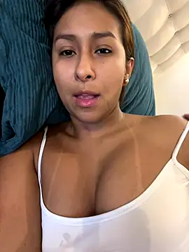 Snapshot of AmelyaMann chatting on September 2025 01:27:01 AM AmelyaMann online show from September 2025 01:27:01 AM