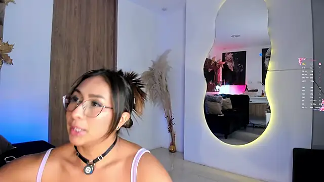 AmelyaMann online show from May 2026 06:09:01 PM