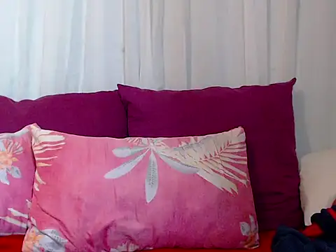 Snapshot of Freakyassnwildx chatting on November 2025 08:19:01 PM Freakyassnwildx online show from November 2025 08:19:01 PM