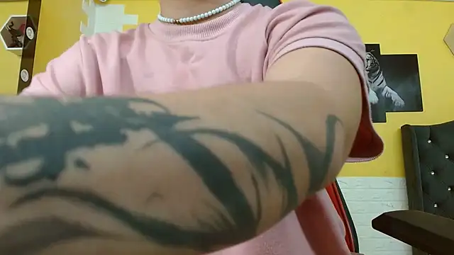 isabeautyx19 online show from December 2025 03:13:01 AM