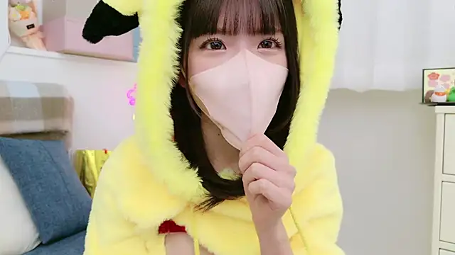 -minami- online show from January 2025 12:30:02 PM