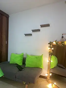 alexa joonesofficial online show from March 2025 02:25:02 AM