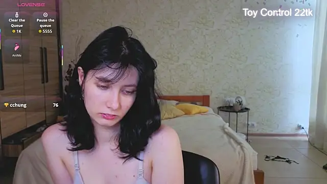 JulisSweet online show from July 2026 10:54:01 AM
