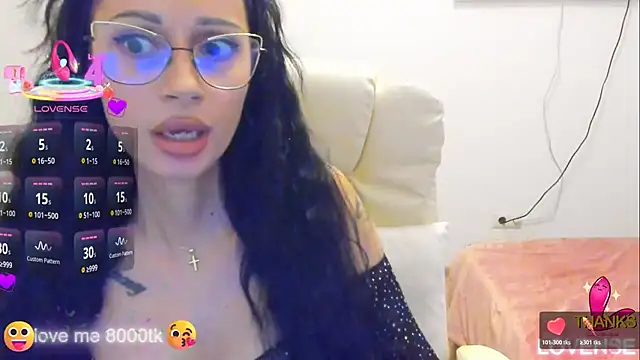 Snapshot of kissnicol32 chatting on November 2025 03:45:01 PM kissnicol32 online show from November 2025 03:45:01 PM