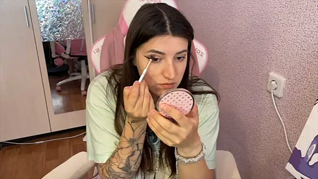 Snapshot of Katrin__kiss chatting on April 2026 10:18:02 AM Katrin kiss online show from April 2026 10:18:02 AM