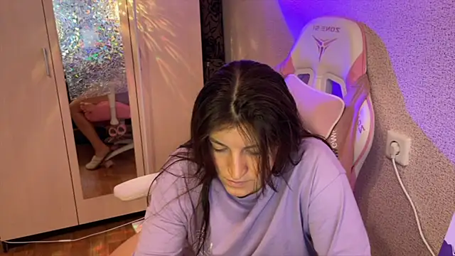 Snapshot of Katrin__kiss chatting on April 2026 01:32:02 PM Katrin kiss online show from April 2026 01:32:02 PM