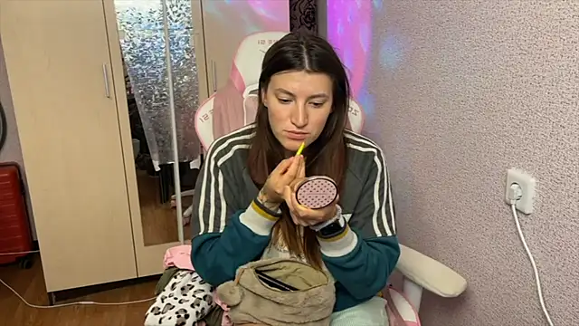 Snapshot of Katrin__kiss chatting on May 2026 05:20:01 PM Katrin kiss online show from May 2026 05:20:01 PM