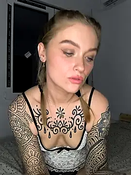 Goldloeckchen159 online show from May 2026 08:25:01 PM
