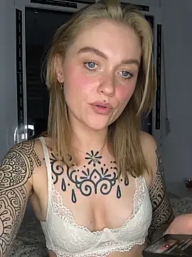 Goldloeckchen159 online show from May 2026 10:50:02 PM