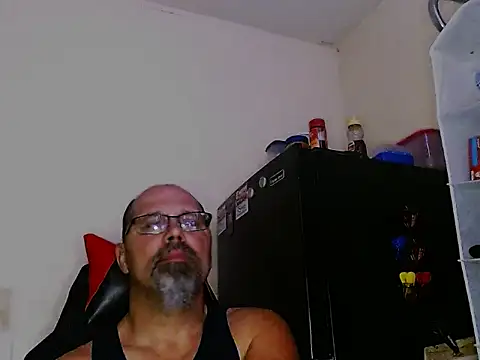 KrazyLegz online show from December 2024 02:19:02 AM