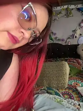 Snapshot of NinaGauther chatting on June 2026 06:18:02 PM NinaGauther online show from June 2026 06:18:02 PM