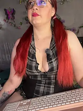 Snapshot of NinaGauther chatting on June 2026 03:16:01 PM NinaGauther online show from June 2026 03:16:01 PM