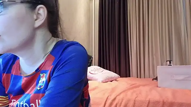 DashaHart online show from January 2025 10:11:02 PM