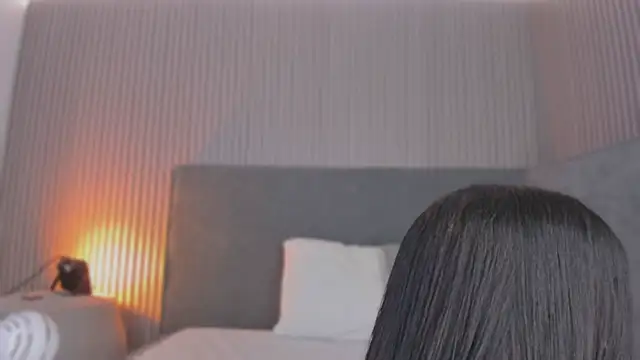 Snapshot of emelie_89 chatting on February 2026 12:20:01 PM emelie 89 online show from February 2026 12:20:01 PM