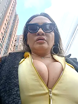 Afroditecash online show from December 2025 06:58:02 PM