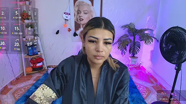 SALOOMEE   online show from November 2025 09:30:02 AM