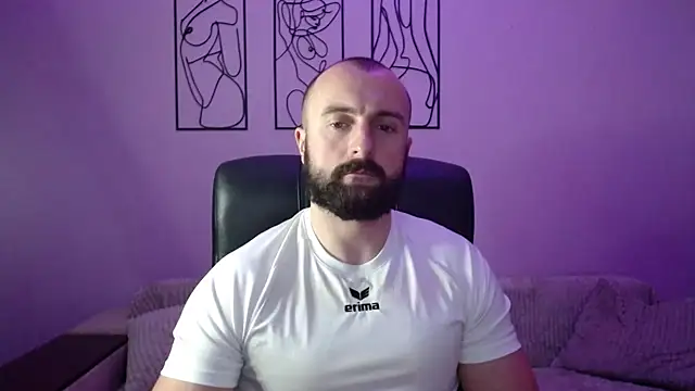 brindlefly6969 online show from October 2025 12:07:02 PM