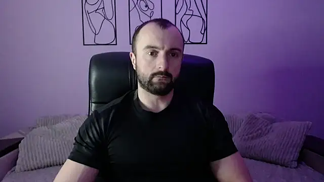 brindlefly6969 online show from March 2026 11:26:02 AM