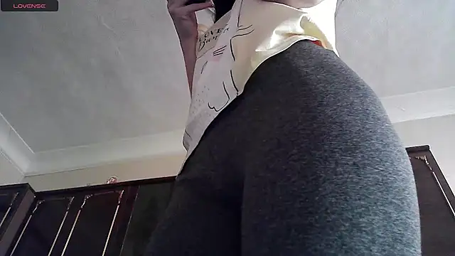 Snapshot of ElizaSwon chatting on July 2026 03:29:02 PM ElizaSwon online show from July 2026 03:29:02 PM