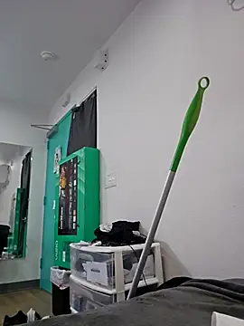 Iliketocooksquirt25 online show from October 2025 05:35:02 AM