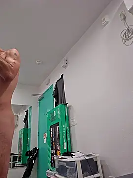 Iliketocooksquirt25 online show from April 2026 11:48:01 PM