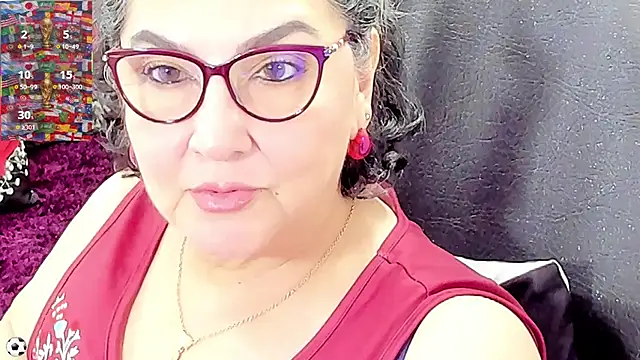 Snapshot of cataleya_mom chatting on June 2026 01:43:01 AM cataleya mom online show from June 2026 01:43:01 AM