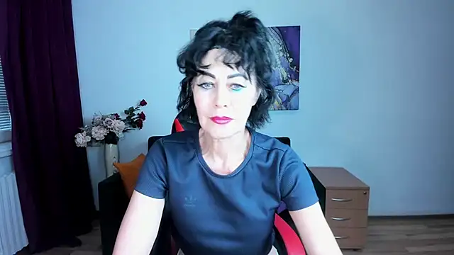 Snapshot of Silvia_Wallec chatting on June 2026 05:15:01 PM Silvia Wallec online show from June 2026 05:15:01 PM