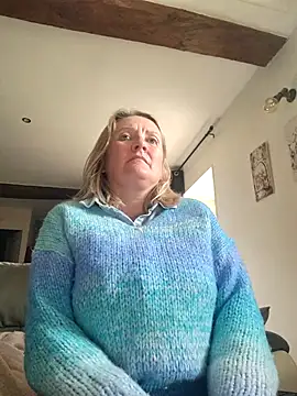 lady charlyne online show from February 2025 11:52:01 AM