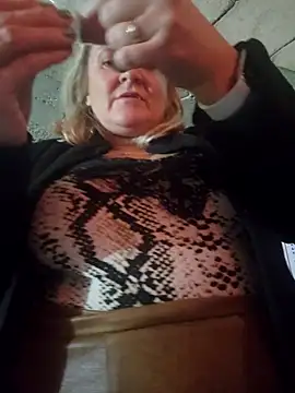 lady charlyne online show from March 2025 08:40:01 PM