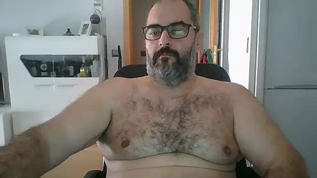 templar2303 online show from December 2025 12:03:02 PM