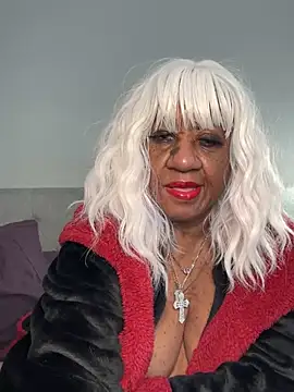 BreanaDivine online show from March 2025 06:11:01 PM