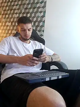 Michael magno online show from February 2026 01:07:02 AM