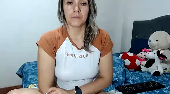 Chantal hott online show from February 2025 02:50:02 AM