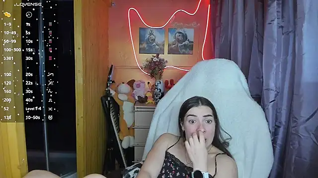 Snapshot of Fiery_Brunette_ chatting on March 2025 11:40:01 AM Fiery Brunette  online show from March 2025 11:40:01 AM