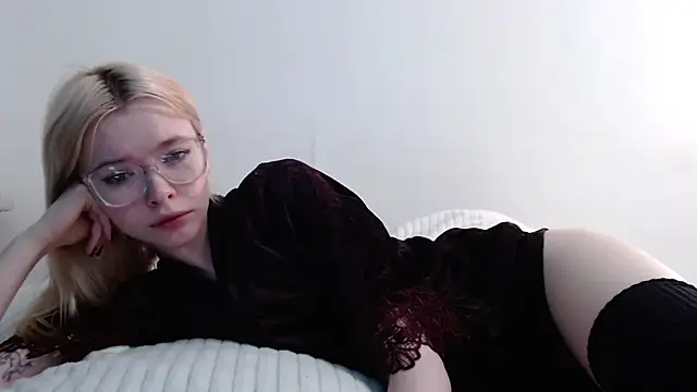 Snapshot of Sataobby chatting on February 2025 04:14:02 PM Sataobby online show from February 2025 04:14:02 PM