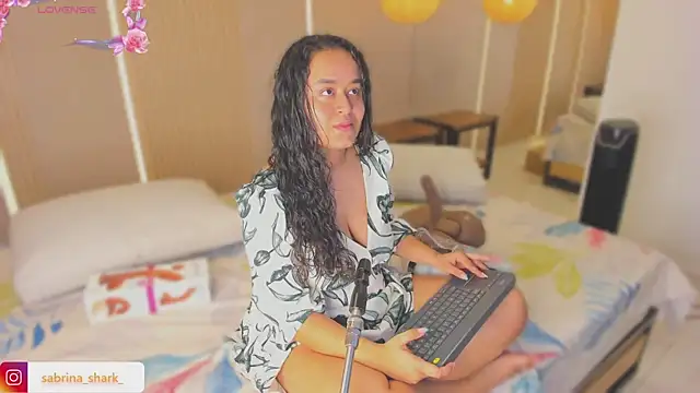 Snapshot of sabrina_shark_ chatting on October 2025 02:52:01 AM sabrina shark online show from October 2025 02:52:01 AM