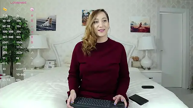 IreneHope online show from March 2025 11:18:02 AM