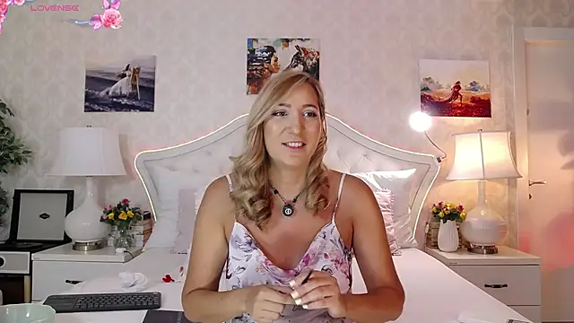Snapshot of IreneHope chatting on July 2026 08:53:02 AM IreneHope online show from July 2026 08:53:02 AM
